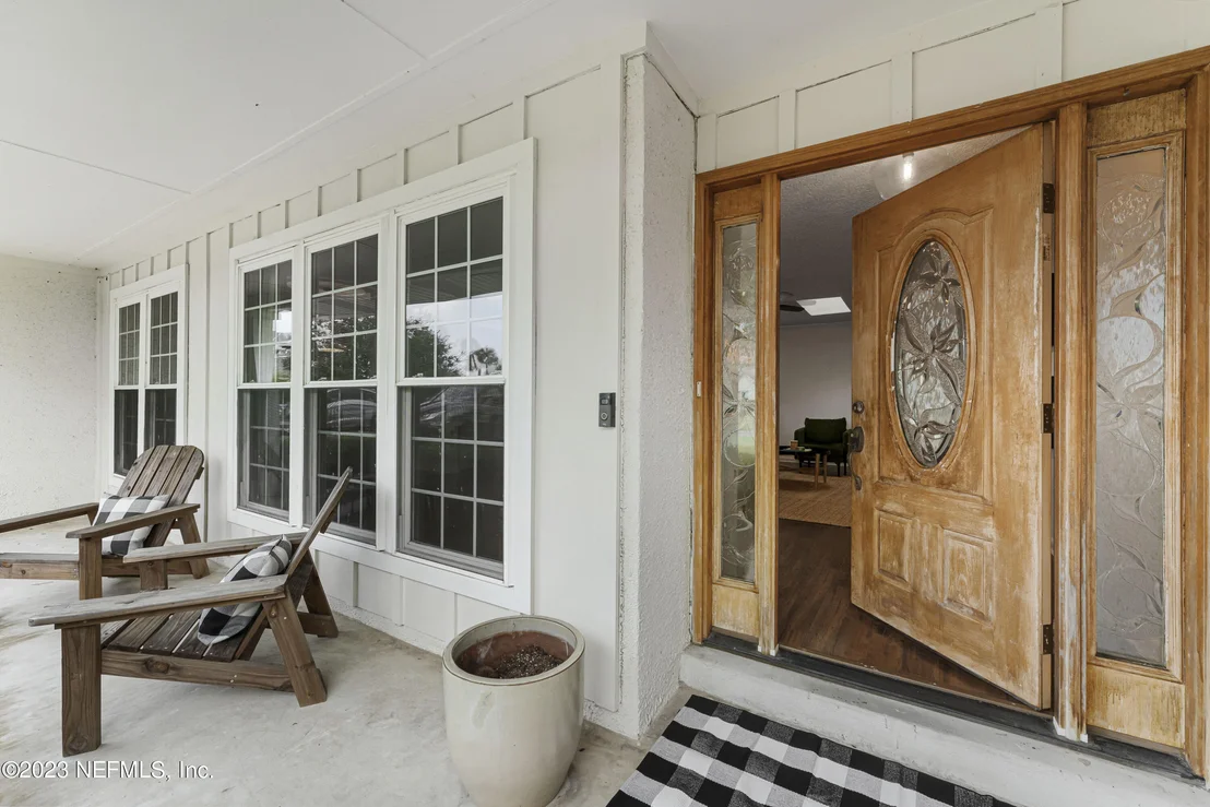 Photo of 35 DOLPHIN Boulevard