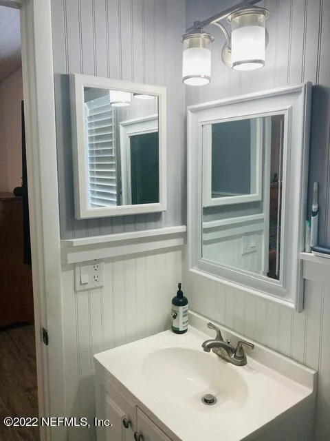 Photo of 981 CHAPMAN Drive