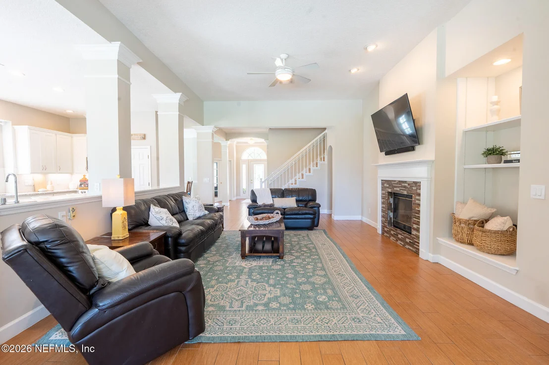 Photo of 824 BUGLE BRANCH Way