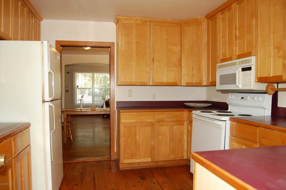 Photo of 2649 COMMUNITY Road