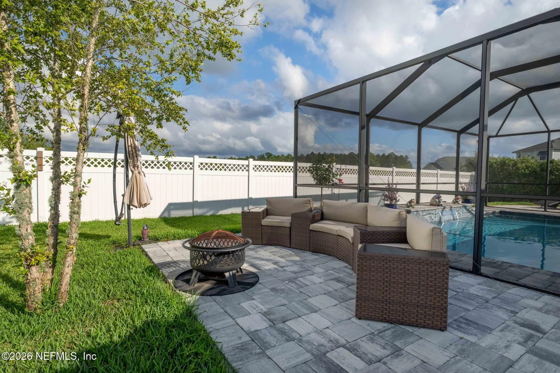 Photo of 18 TARBERT Lane