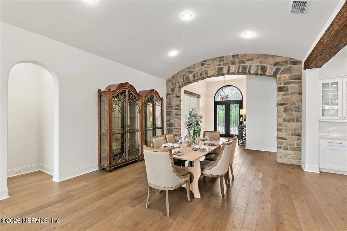 Photo of 5226 COMMISSIONERS Drive