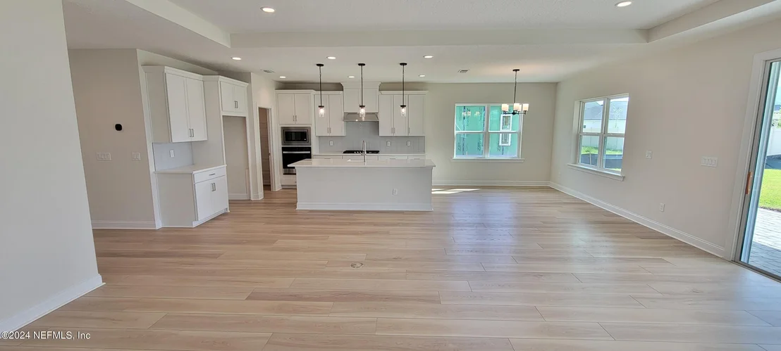 Photo of 497 HILLENDALE Circle