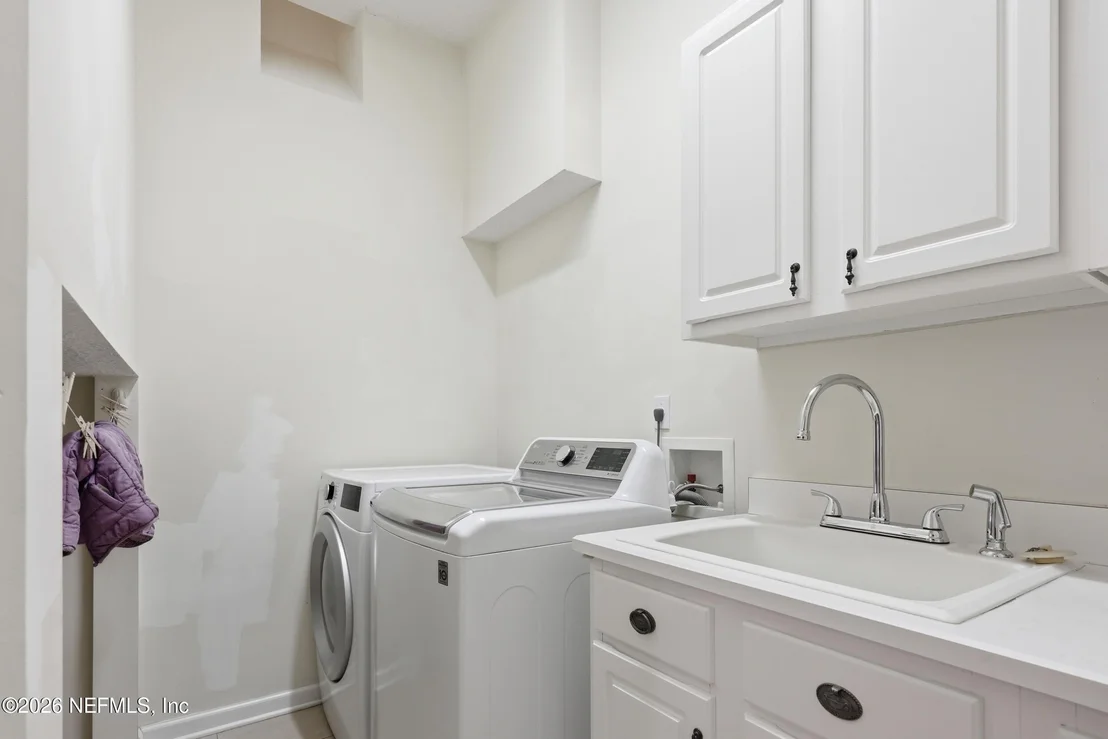 Photo of 11802 MANDARIN Road