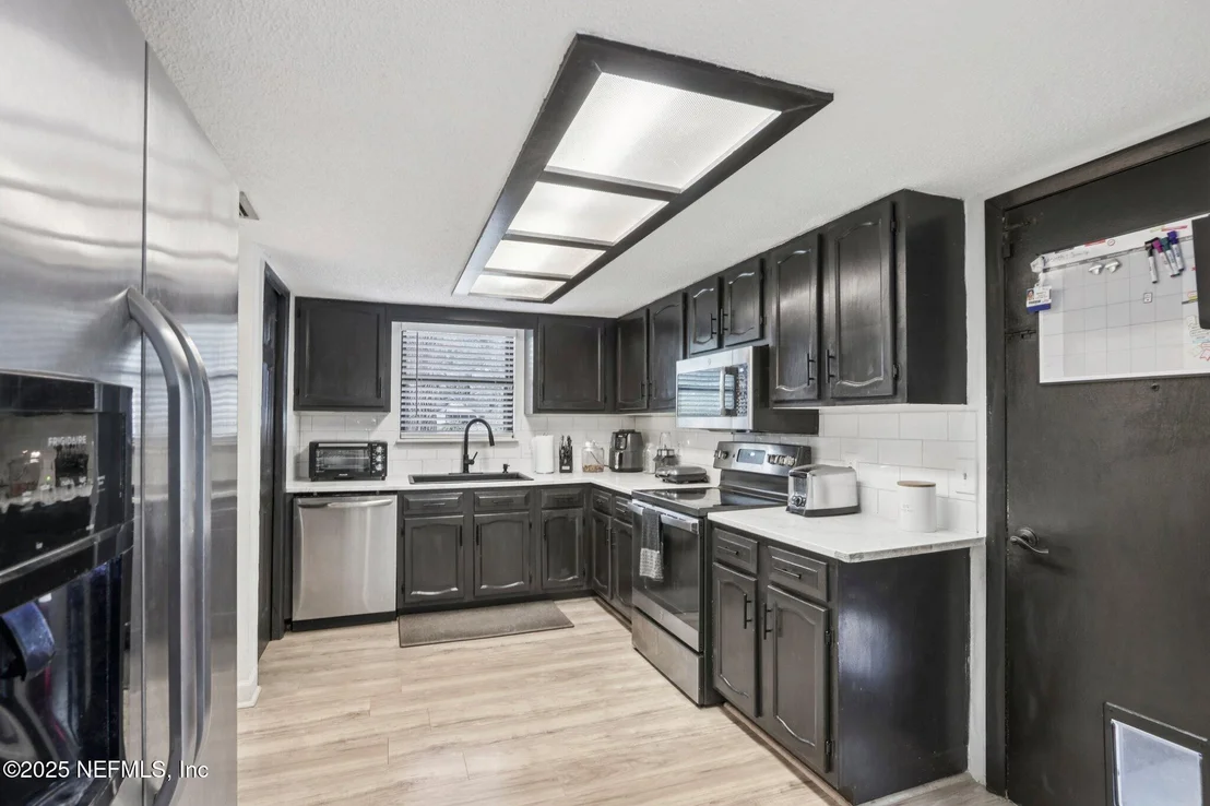 Photo of 641 NELSON Drive