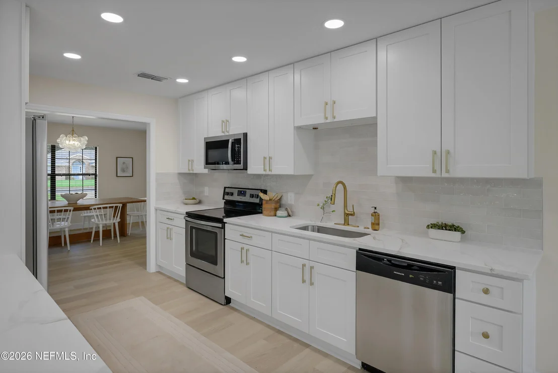 Photo of 408 HARVEST BEND Drive