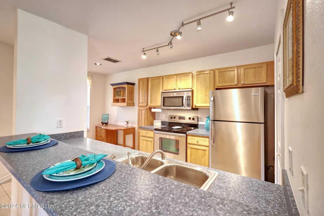 Photo of 1802 PRESTWICK Place