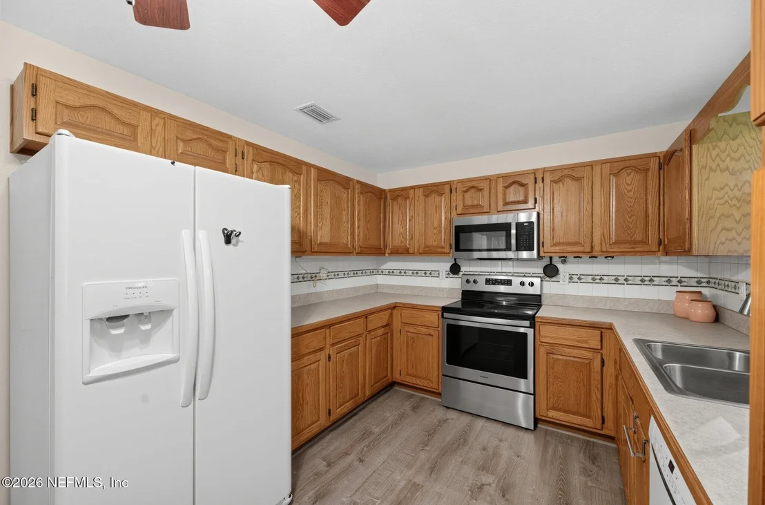 Photo of 450370 STATE ROAD 200