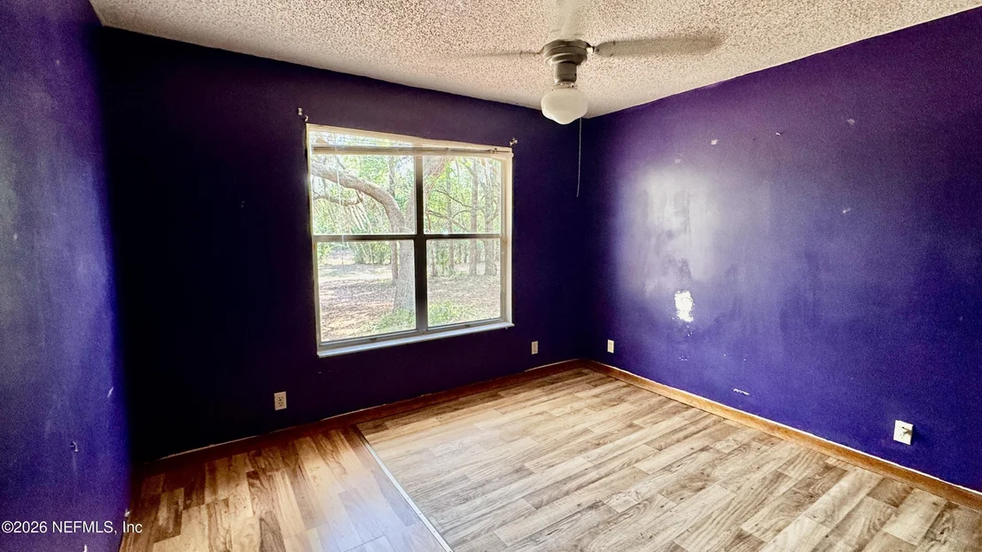 Photo of 116 JAMES Avenue