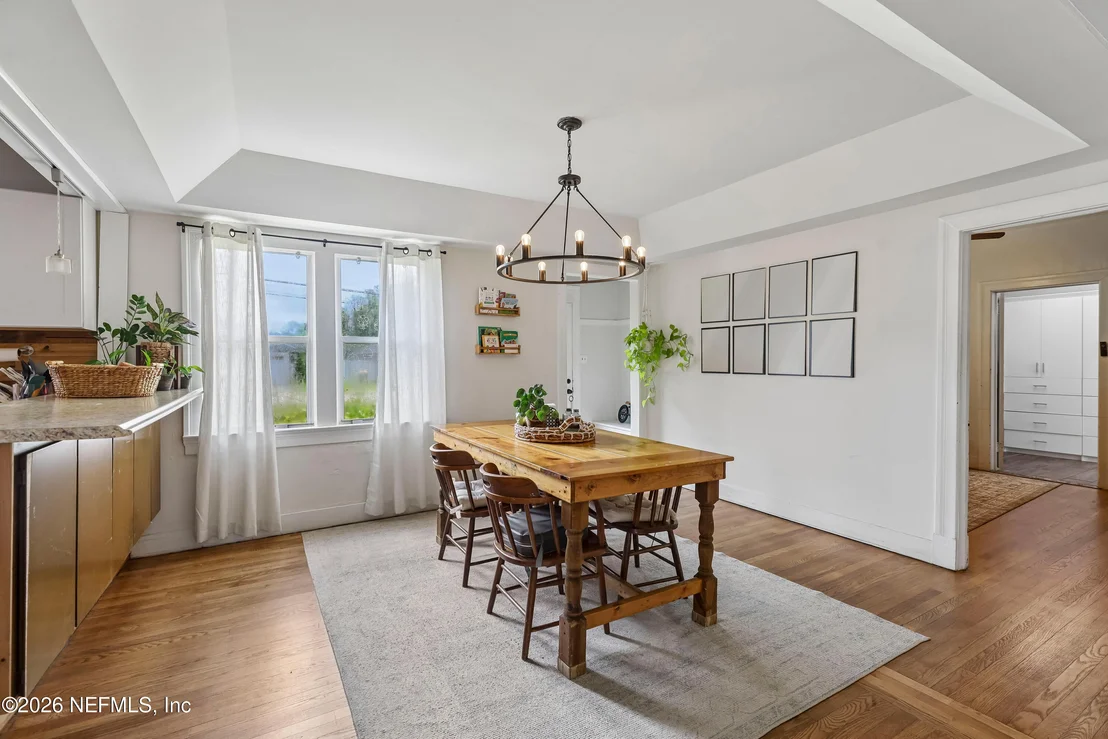 Photo of 2252 MILLS Road