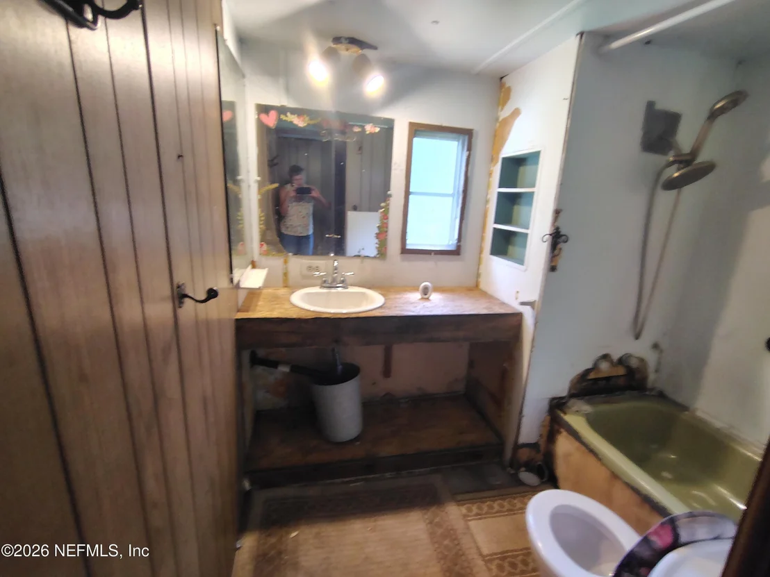 Photo of 117 BREEZEWOOD Circle