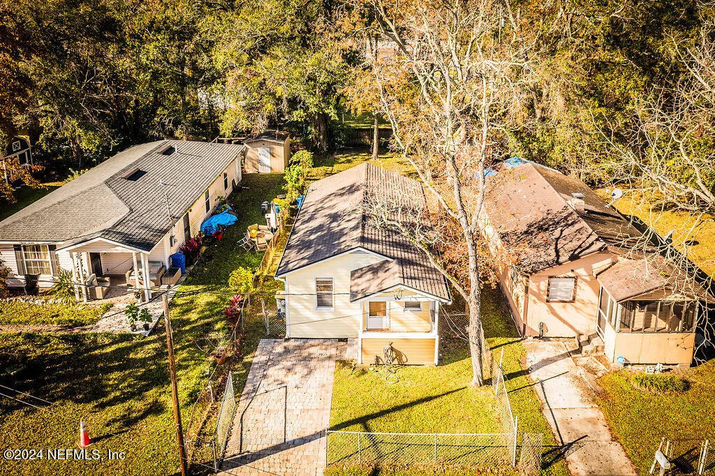Photo of 1132 DIVISION Street