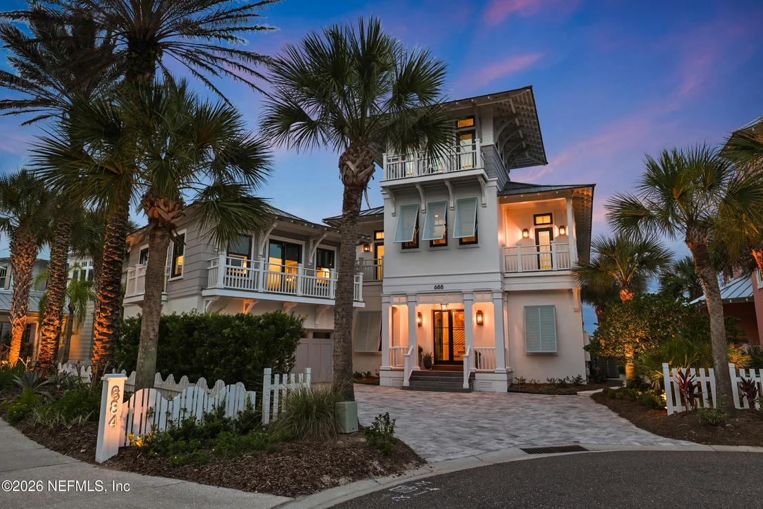 Photo of 688 OCEAN PALM Way