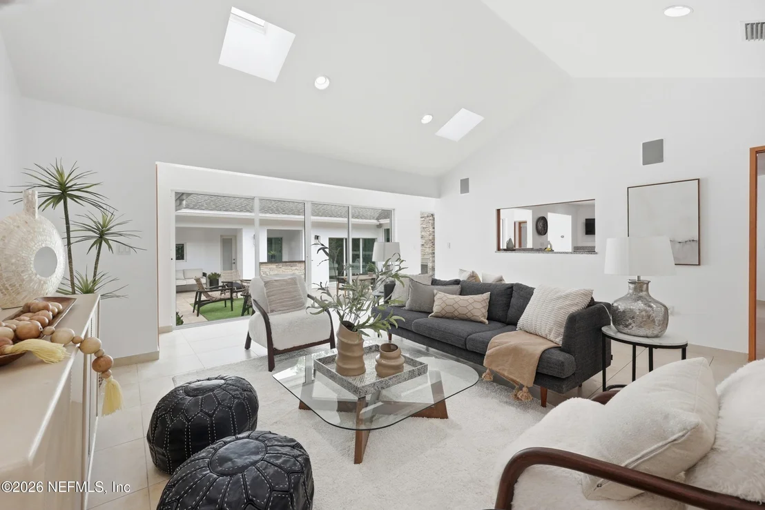 Photo of 8071 PINE LAKE Road