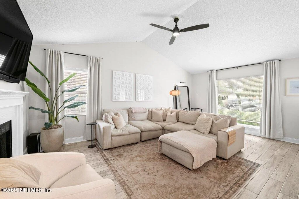 Photo of 2533 BLUFFTON Drive