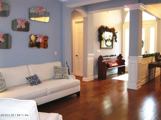 Photo of 409 LABARRE Court