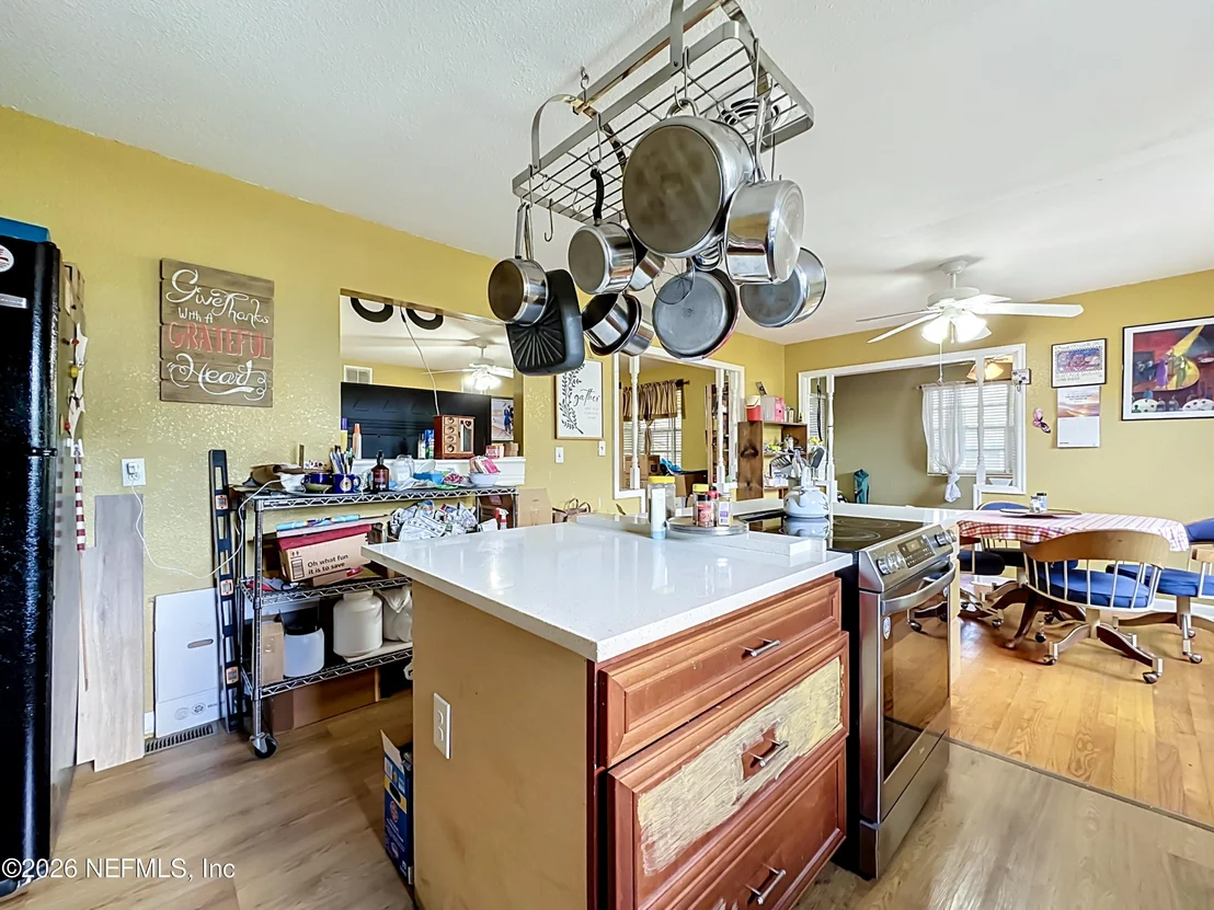 Photo of 7410 PINEVILLE Drive