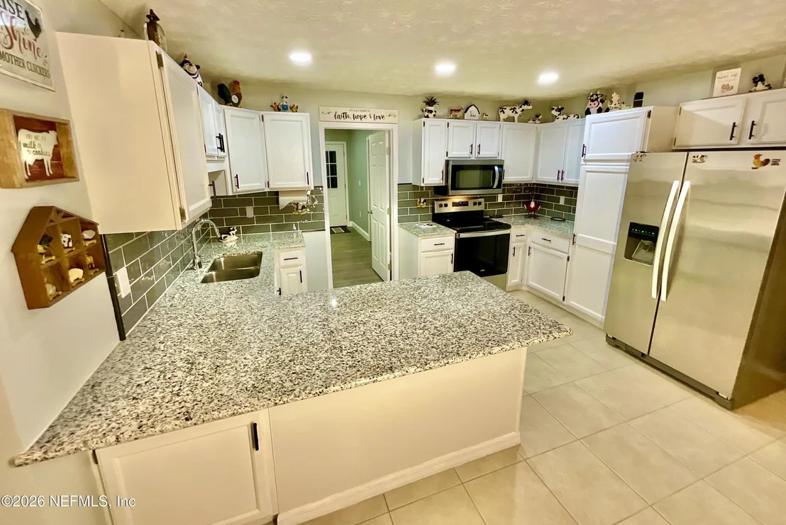 Photo of 468 SE 28TH Way
