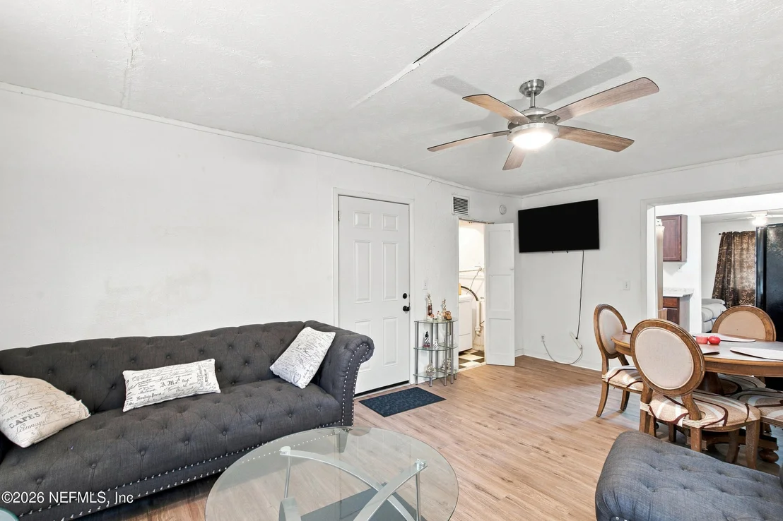 Photo of 5613 BREE Road