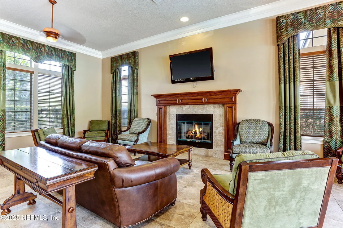 Photo of 70414 WINDING RIVER Drive