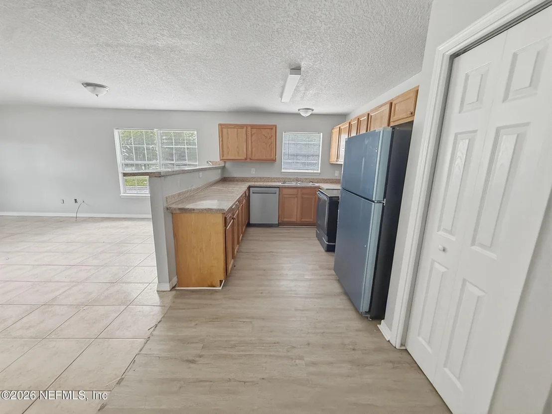 Photo of 5121 CHENANGO Boulevard