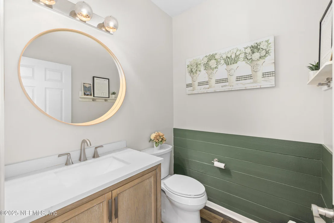 Photo of 708 FLOWERS Street