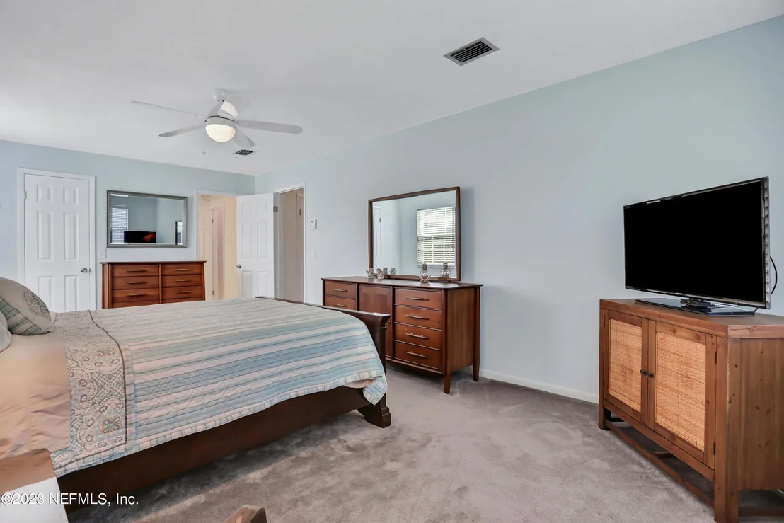 Photo of 1036 GLEN ECHO Road