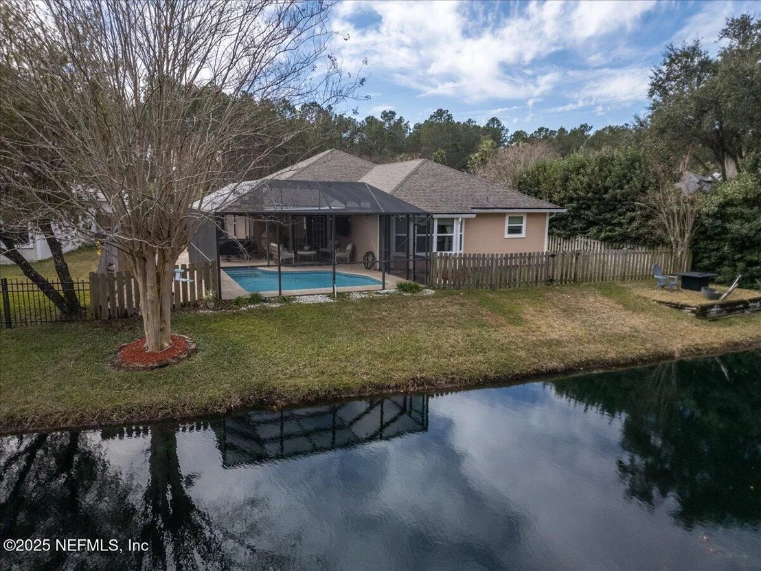 Photo of 184 SOUTHLAKE Drive