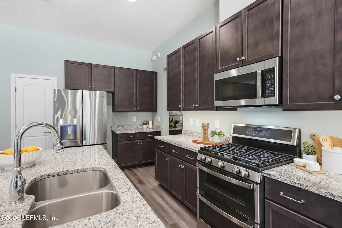 Photo of 3901 FOXFIELD Lane