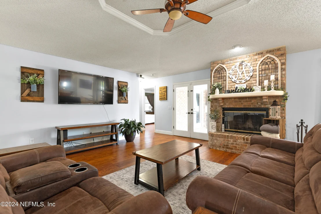 Photo of 10017 PLANK Lane