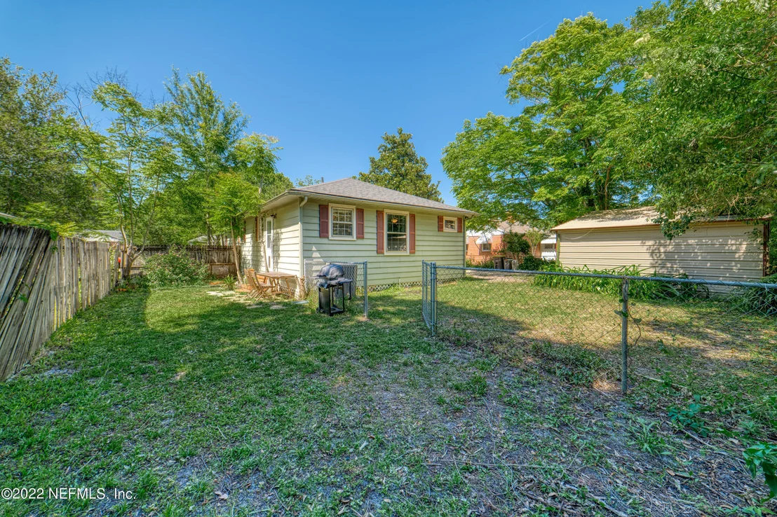 Photo of 4810 SEFA Circle N