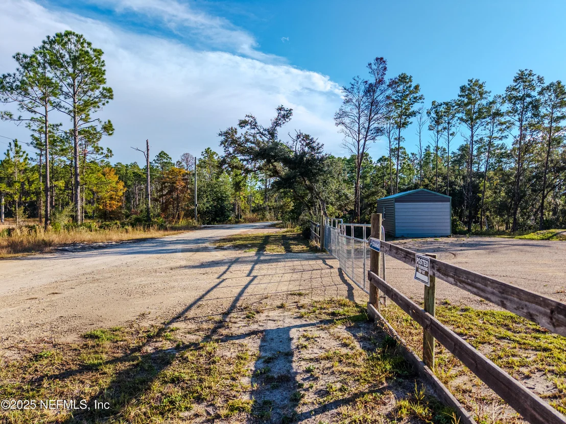 Photo of 1313 OAK POND Circle