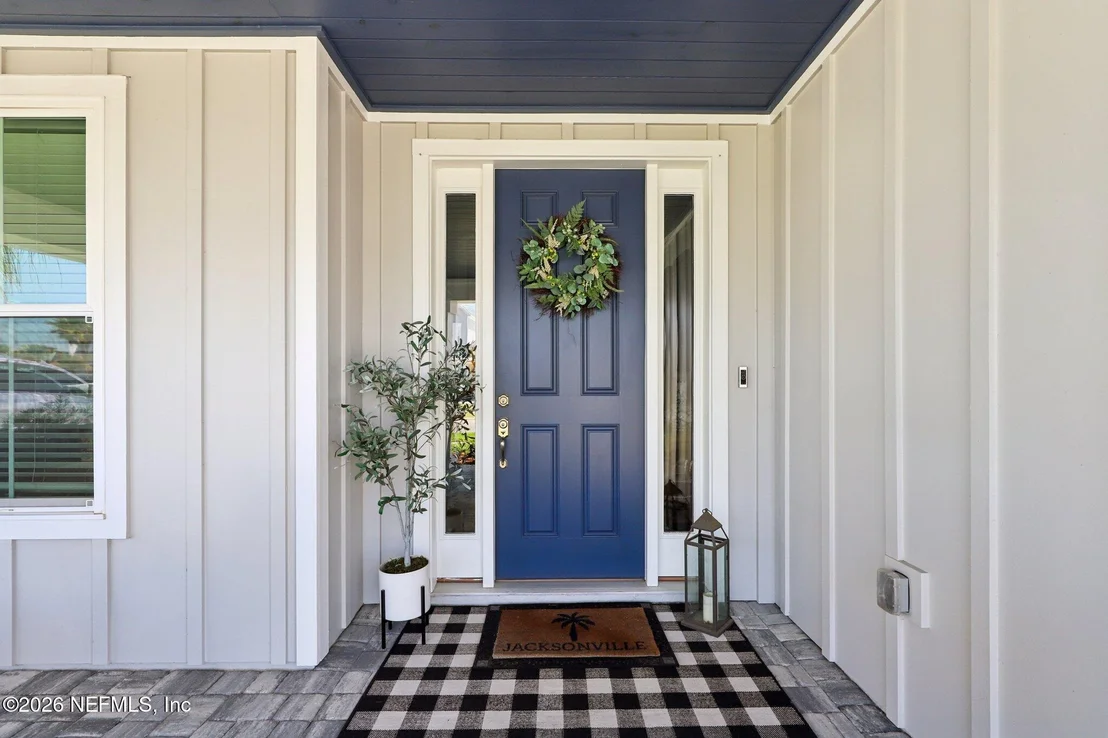 Photo of 221 MARQUESA Circle