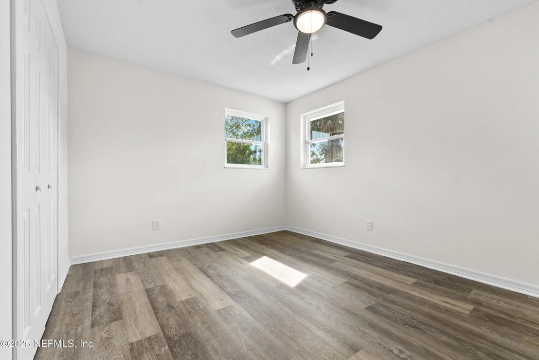Photo of 5676 FLAGSTAFF Road