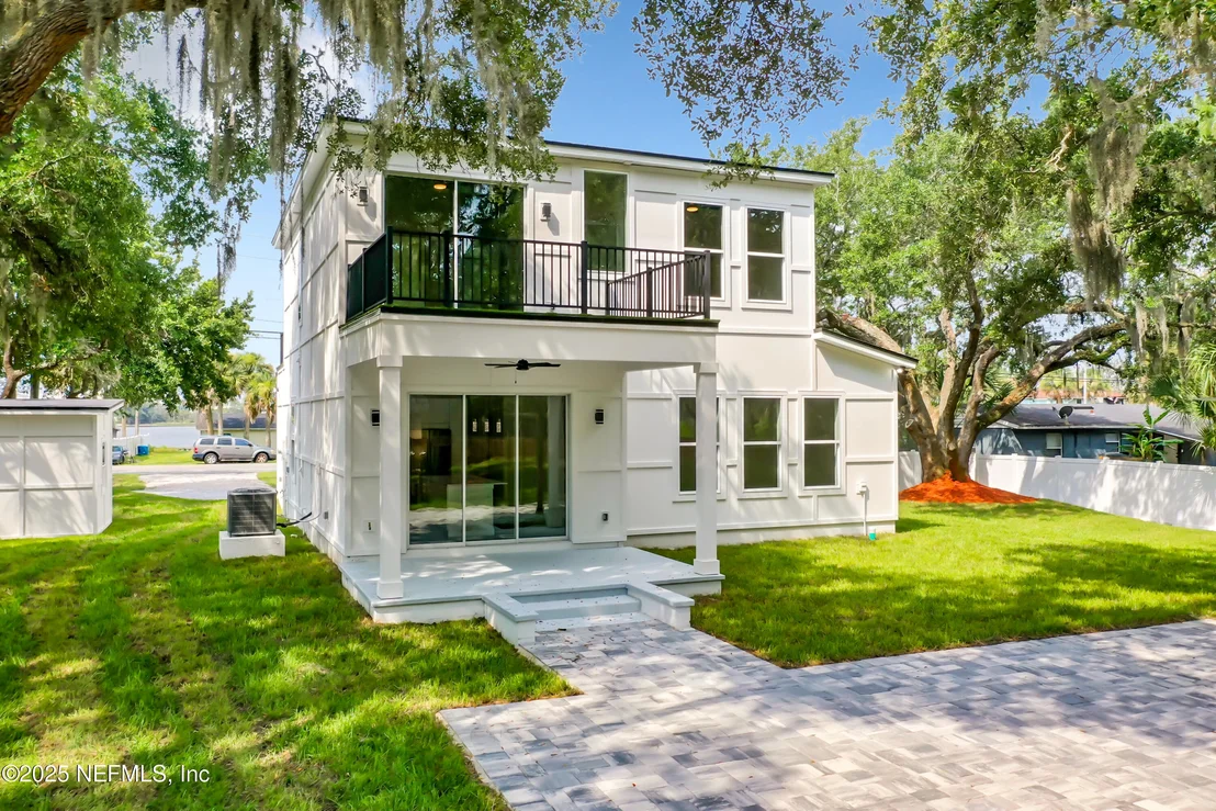 Photo of 5765 HECKSCHER Drive