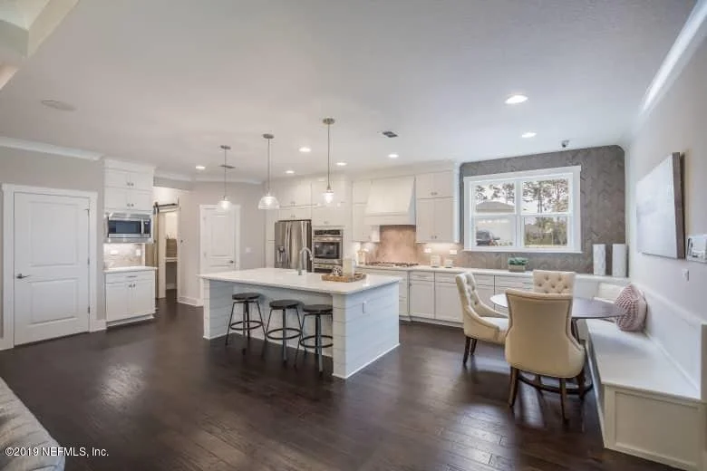 Photo of 443 WILLOWLAKE Drive