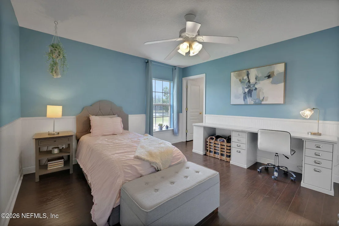 Photo of 1005 MEADOW VIEW Lane