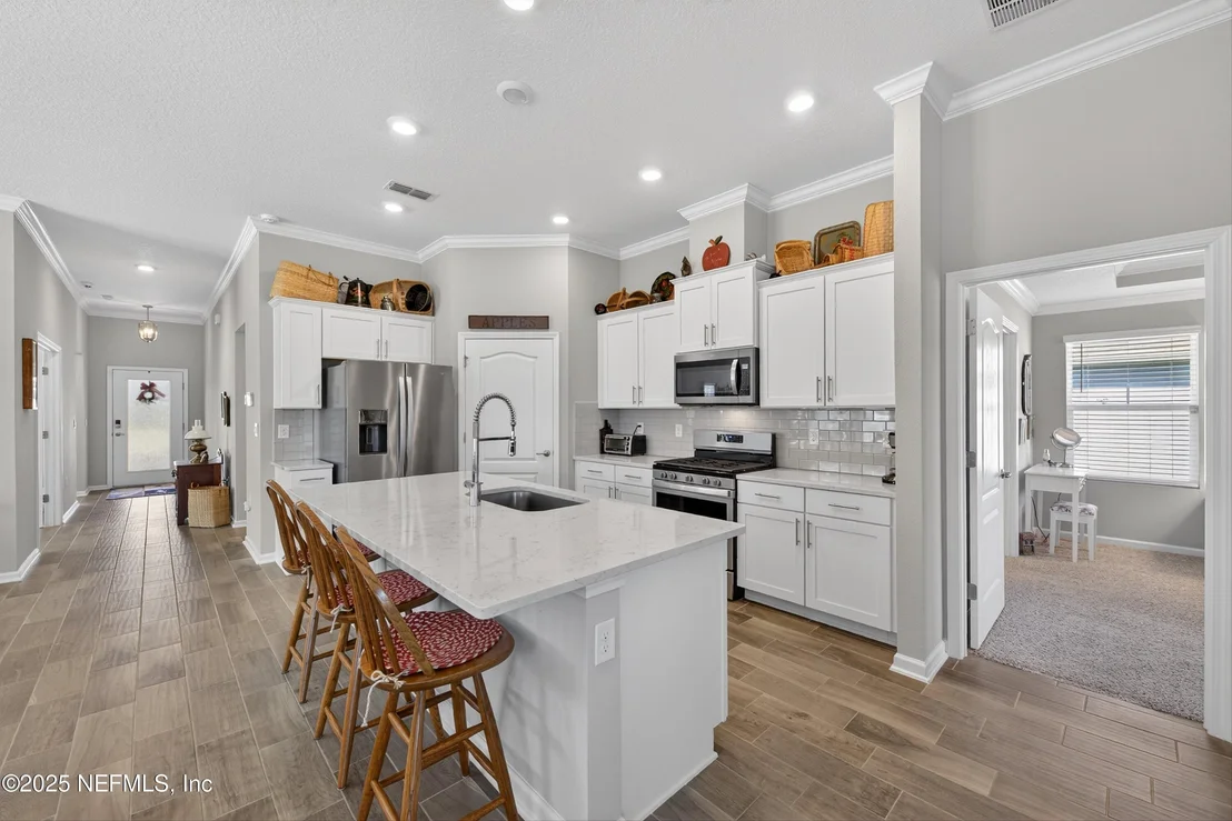 Photo of 70 SPOONBILL Circle
