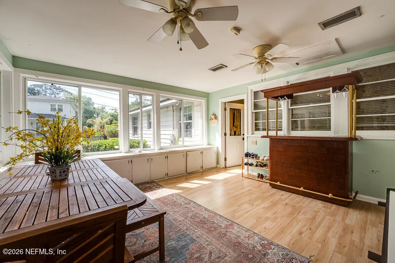 Photo of 1335 AZALEA Drive