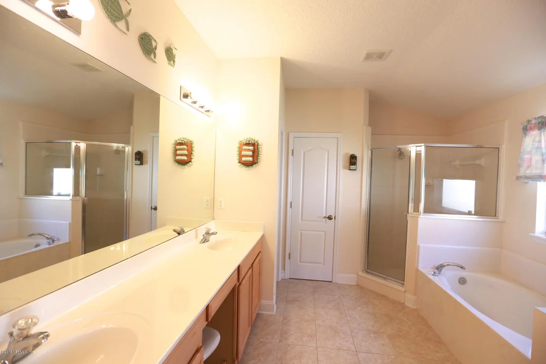 Photo of 1152 SANDLAKE Road