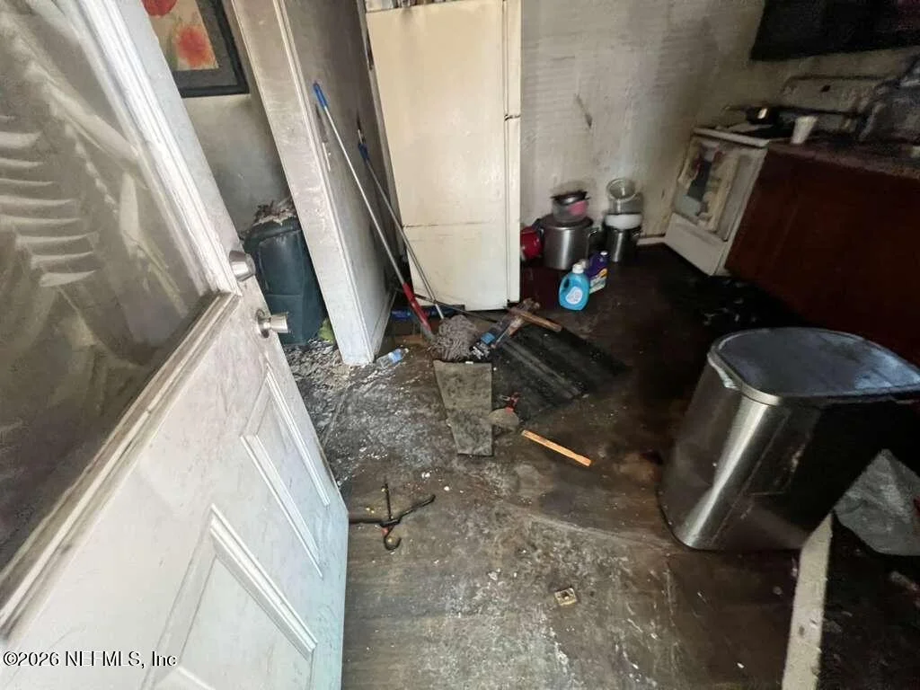 Photo of 6610 SUNSET Drive