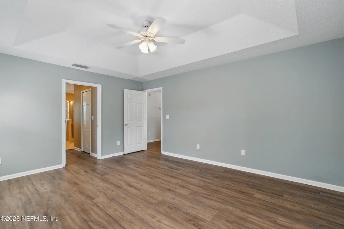 Photo of 187 SILVER GLEN Avenue