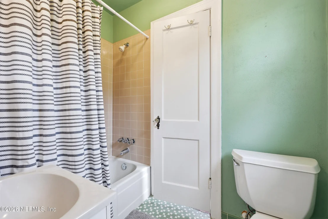Photo of 525 2ND Street