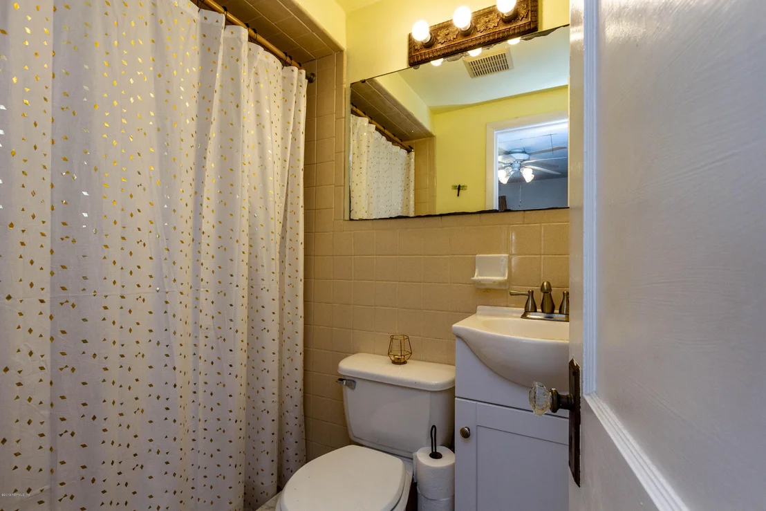 Photo of 2150 TRAYMORE Road