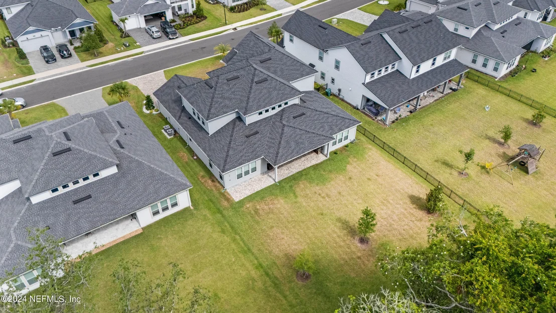 Photo of 10511 SILVERBROOK Trail