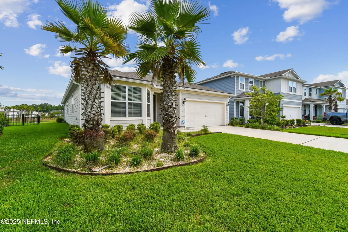 Photo of 182 MYRTLE OAK Court