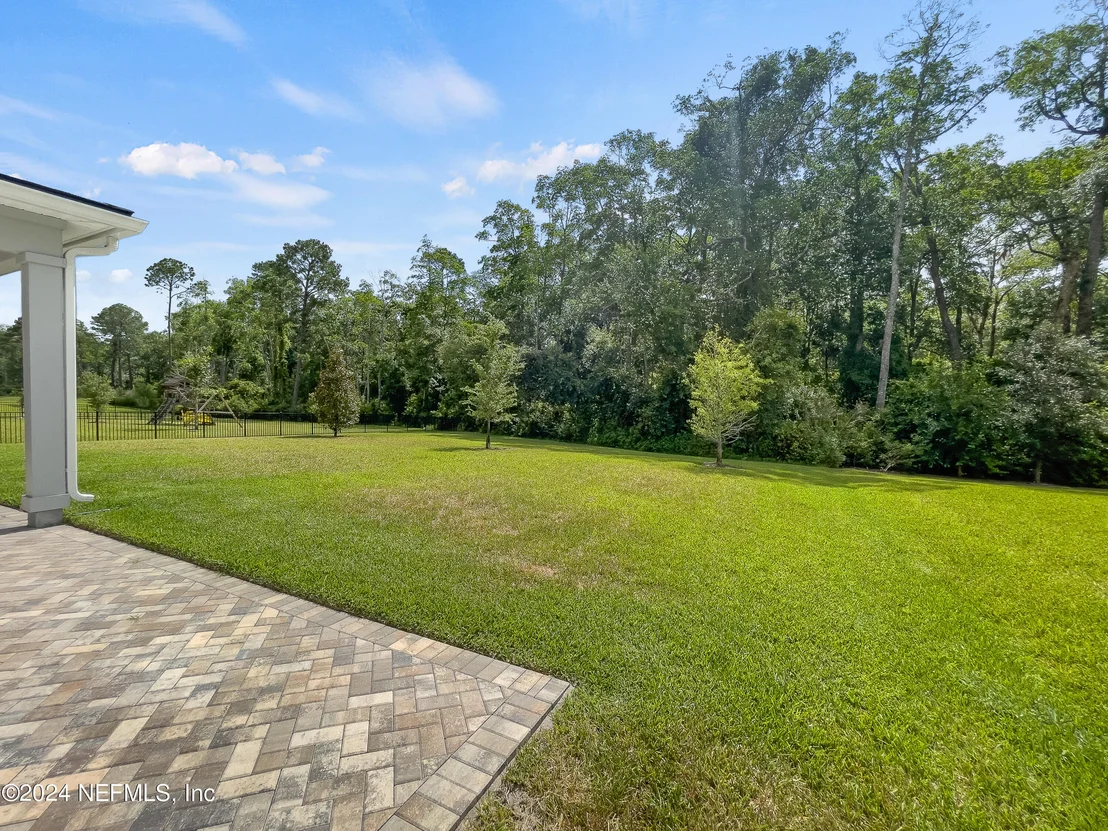 Photo of 10511 SILVERBROOK Trail