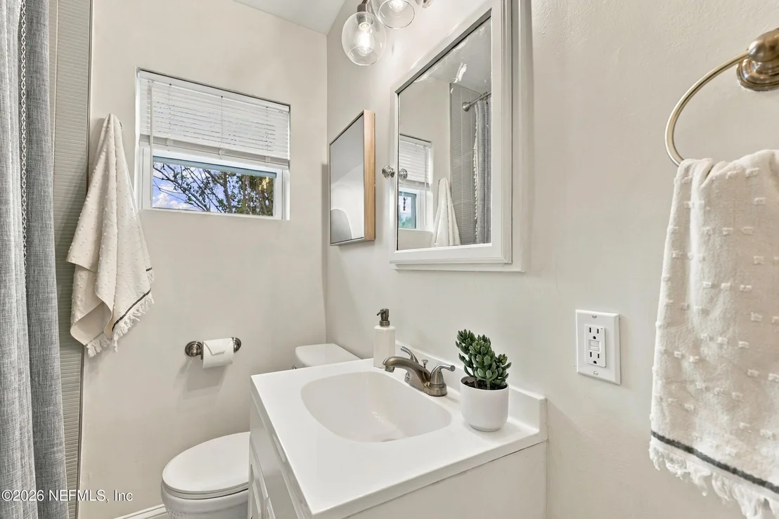 Photo of 25 SANDRA Drive