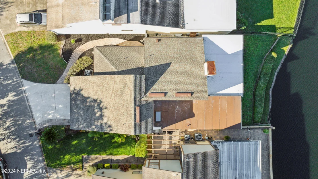 Photo of 7826 LINKSIDE Drive