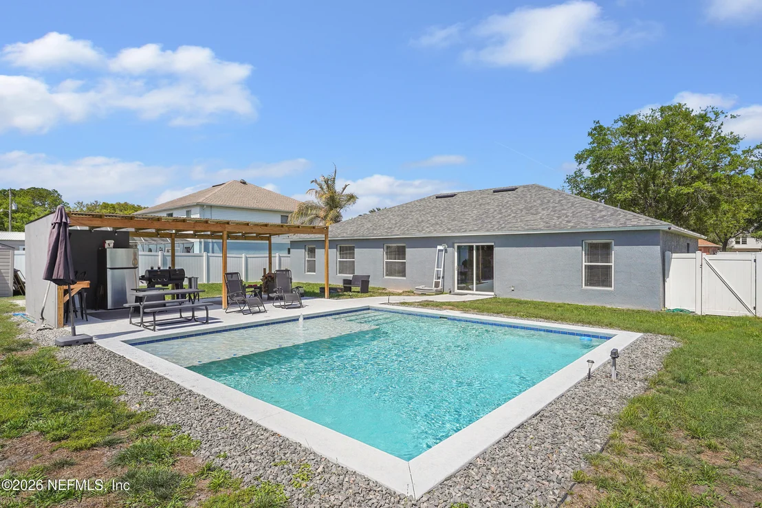 Photo of 43 LANGDON Drive